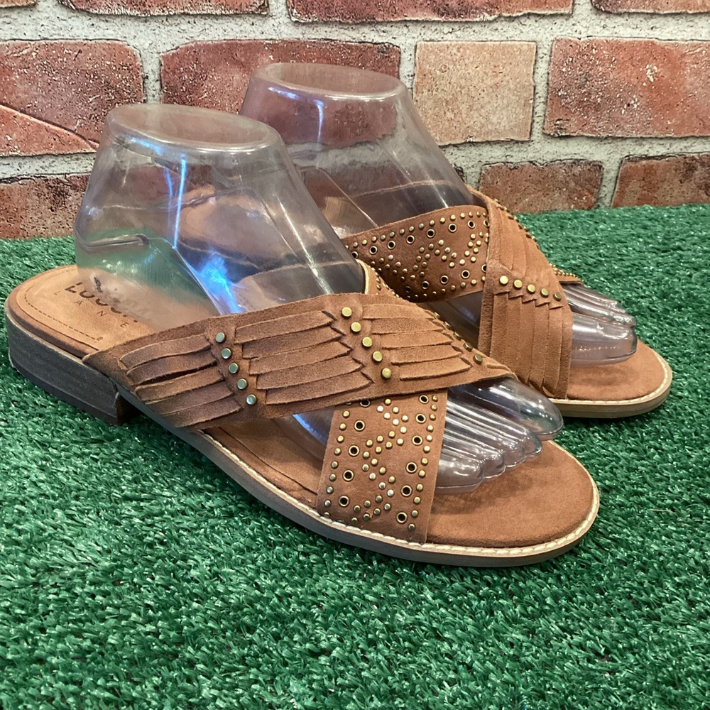 Lucca Lane Sonya Womens studded leather slide sandals size 9